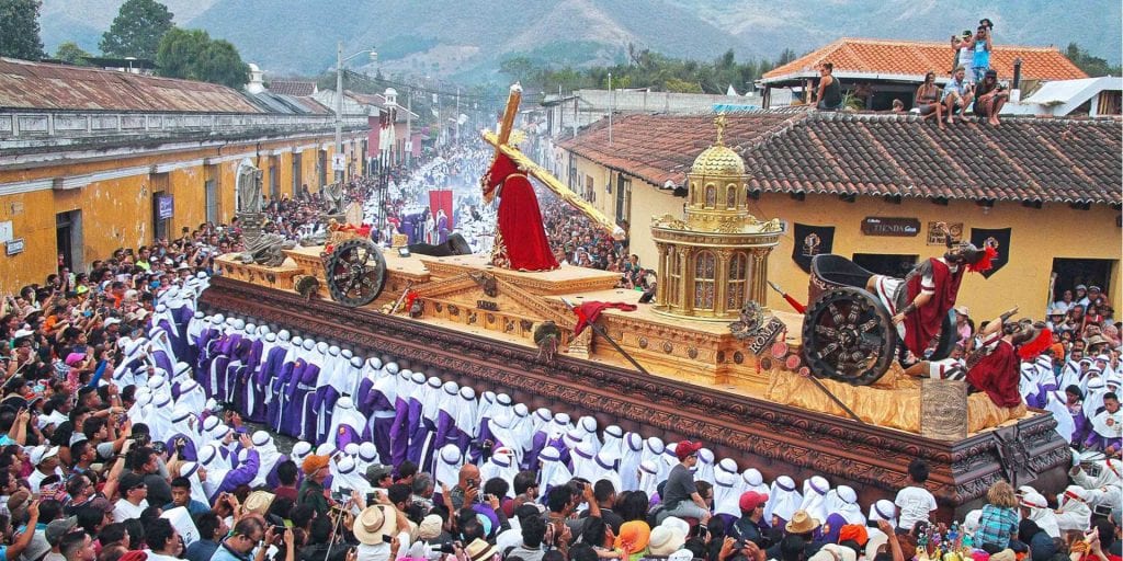 Best time to visit Guatemala. Easter Celebrations in Antigua.