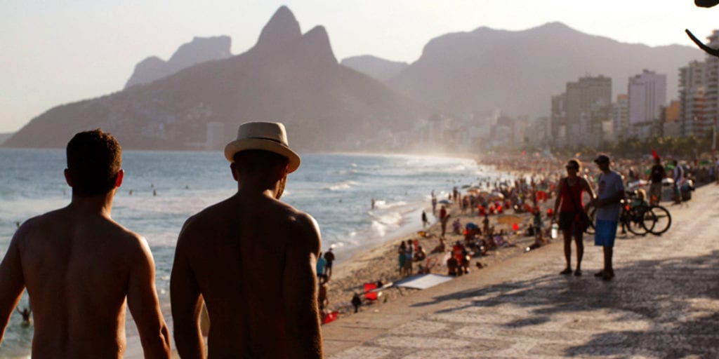 Walk along Copacabana beach Rio de Janeiro, Brazil Tim Pierik Contours Travel